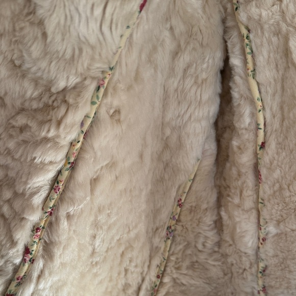 Wilsons Leather Brown Shearling Vest - Picture 3 of 8